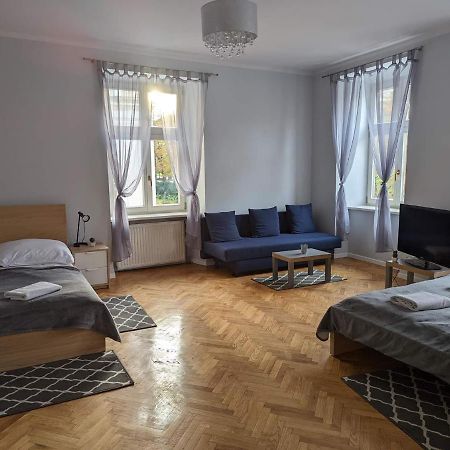 Wawel Suites Krasków Dış mekan fotoğraf