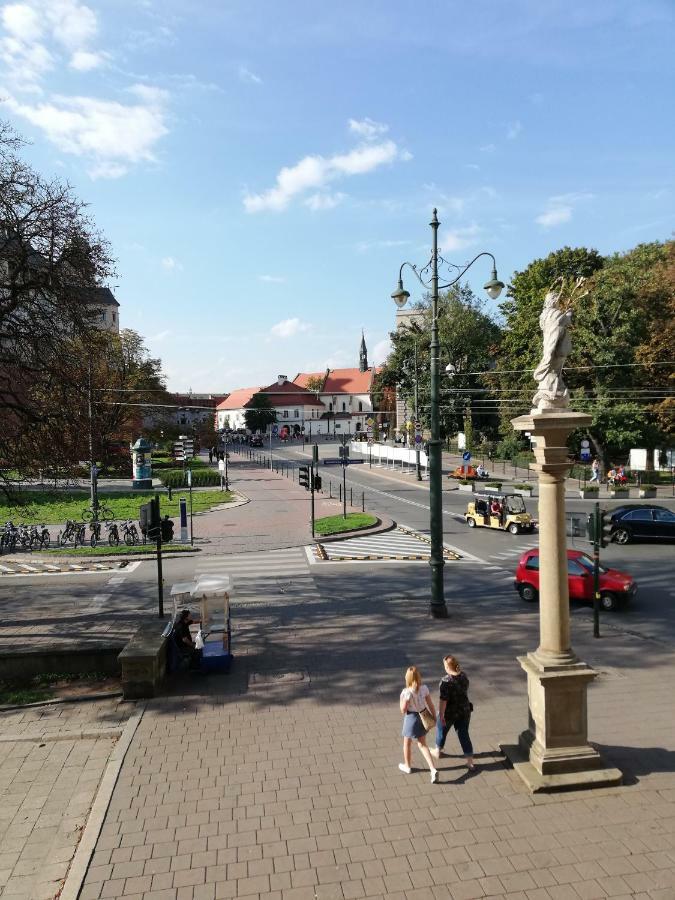 Wawel Suites Krasków Dış mekan fotoğraf