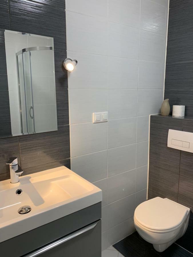 Wawel Suites Krasków Dış mekan fotoğraf